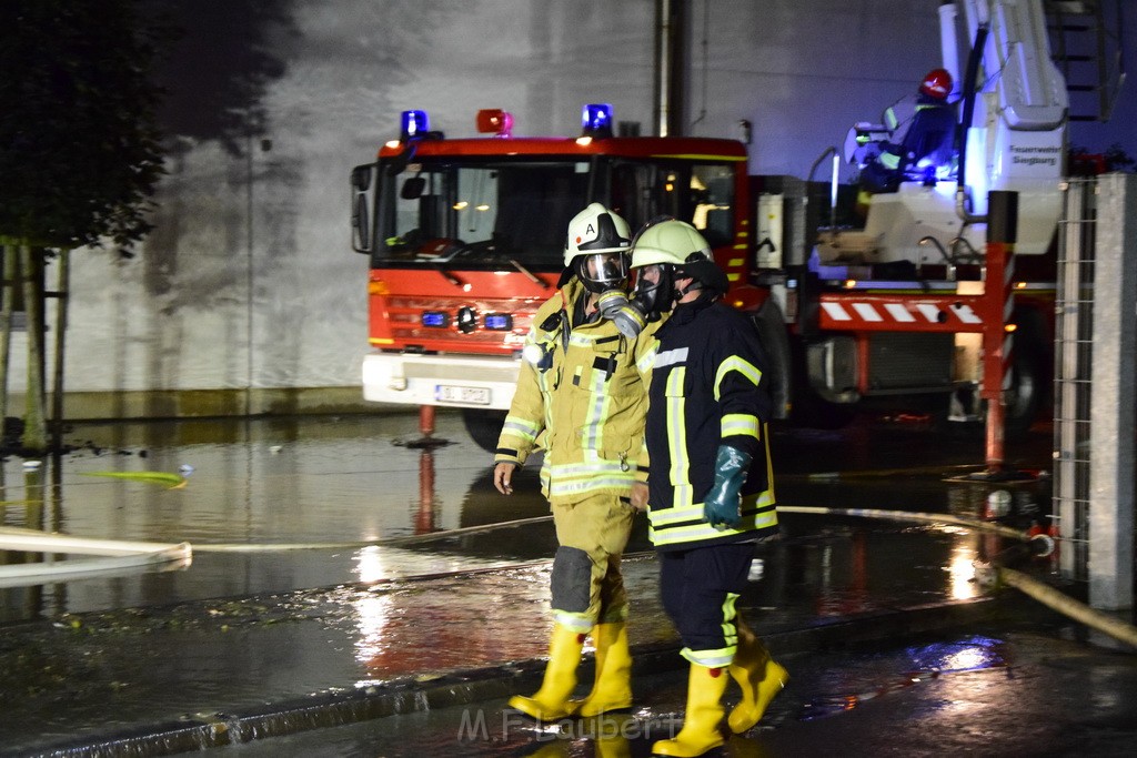 Grossbrand Halle Troisdorf Kriegsdorf Junkersring P705.JPG - Miklos Laubert
